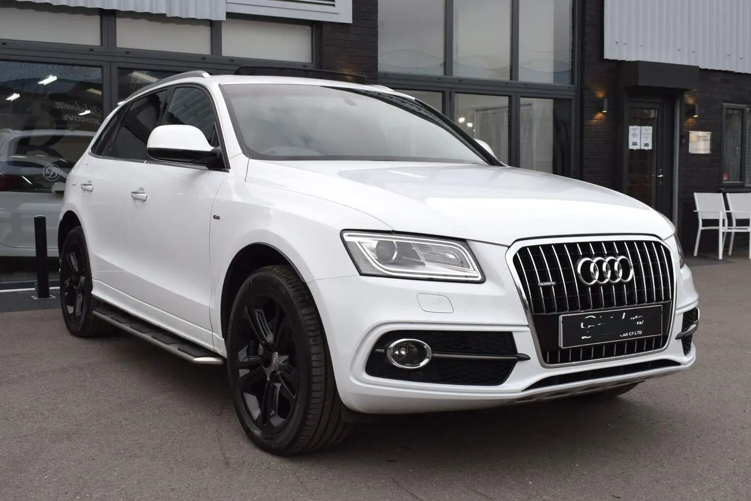 2ad28efb36d34da7ead3186c1c82d9ec_457746-1-1.webp Pedana Alumini Për Audi Q5 2009-2016 - Auto Aksesore Albania