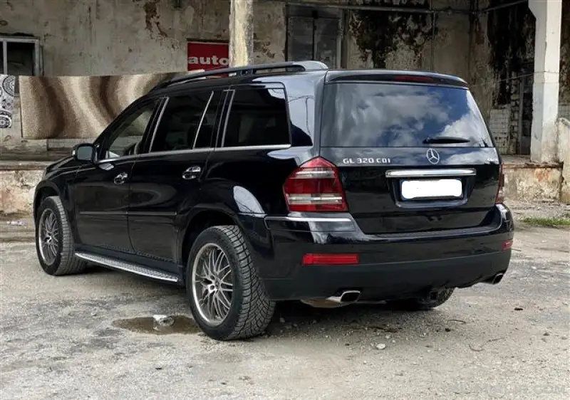 540e7532df18f0c75170338a3301a569_big-1.webp Pedana Për Mercedes-Benz Gl - Auto Aksesore Albania