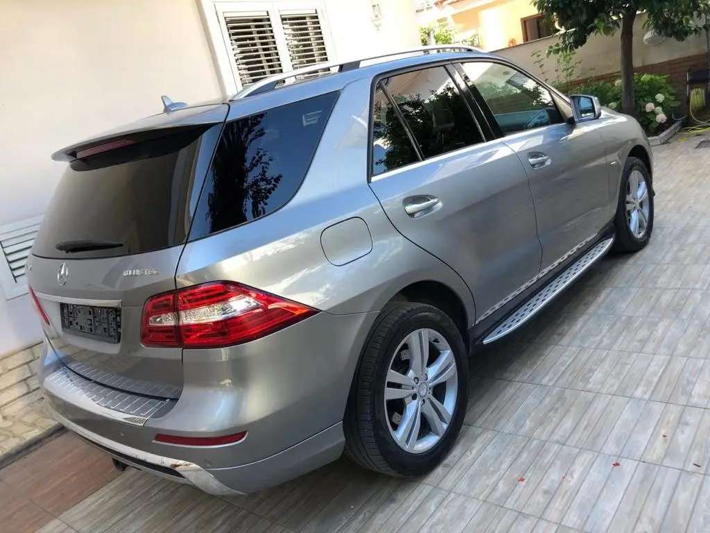 642c4783dbf2d345a9e60d3dce6efabf-1-1.webp Pedana Ml W166 - Auto Aksesore Albania