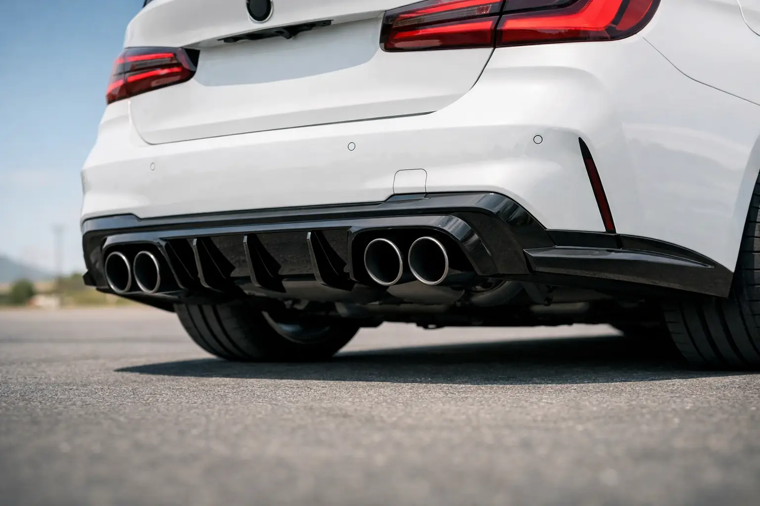 Difuzor mbrapa për BMW: pamje sportive e saktë